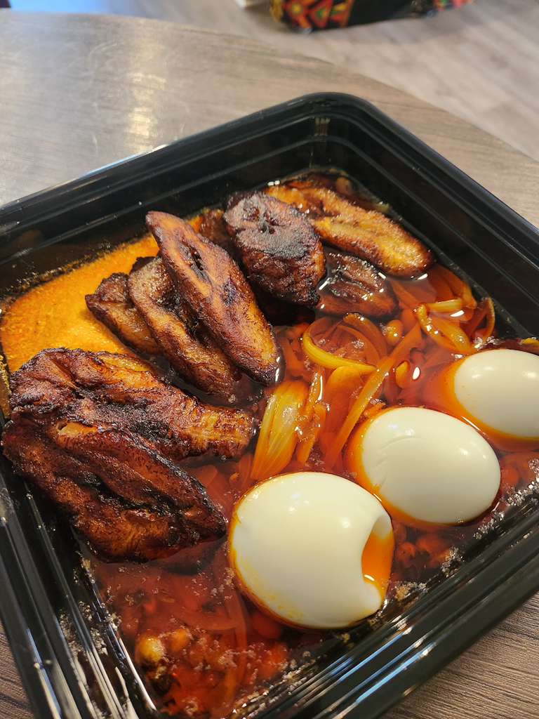 Golden fried sweet plantain slices